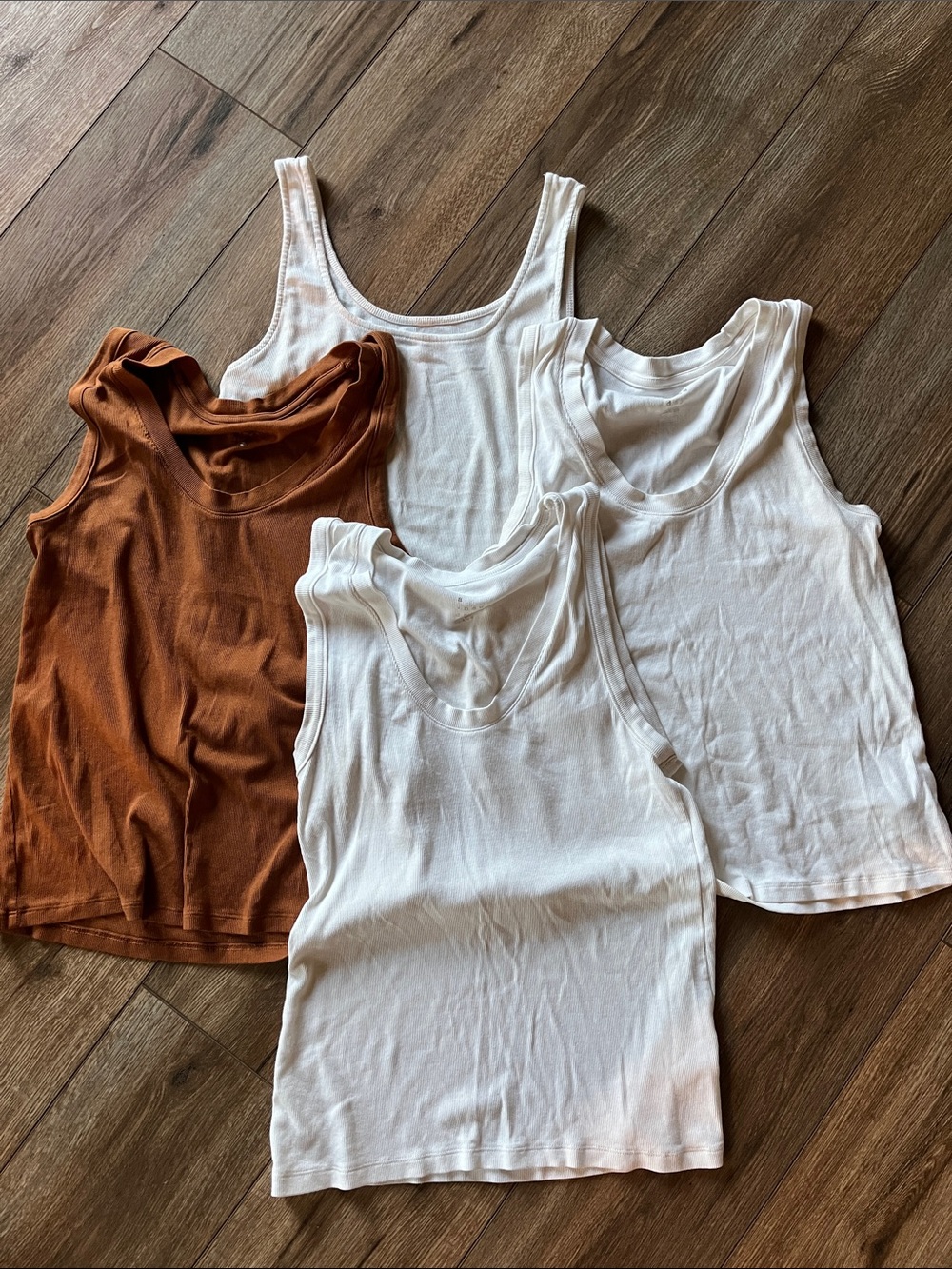 a new day Ribbed Tank Tops in White and Rust, set of 4